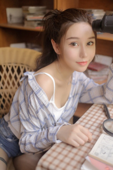 莫妮卡贝普奇